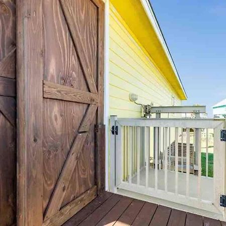 Beach House With Ocean View Surfside Beach Exterior foto